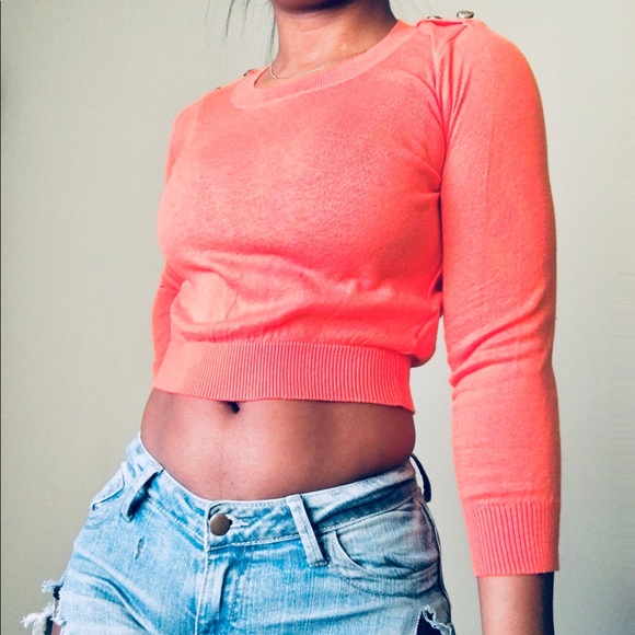Forever 21 Tops - Forever 21 Peach 🍑 Sweater Crop Top